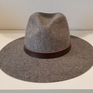 Gigi Pip stiff wide brim fedora